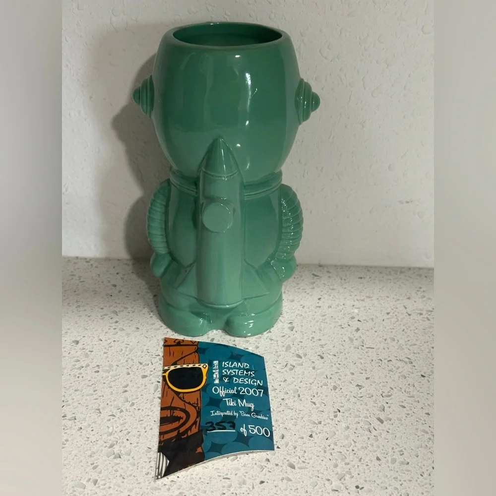 Radar Vic – Tiki Farm – Green Edition 2007